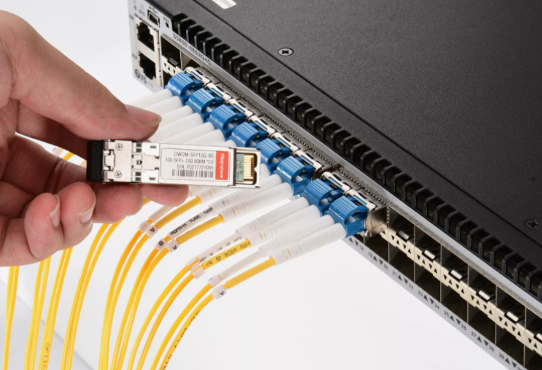 QSFP高速信号线电线设备解决方案